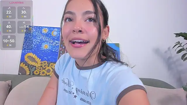 TIFFANYRUSSO online show from 05-26-26, 06:00