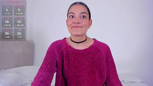 TIFFANYRUSSO online show from 11-26-25, 05:40