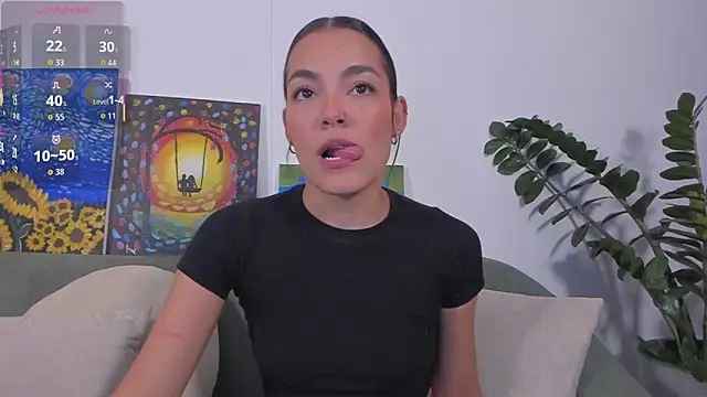 TIFFANYRUSSO online show from 06-05-26, 05:12