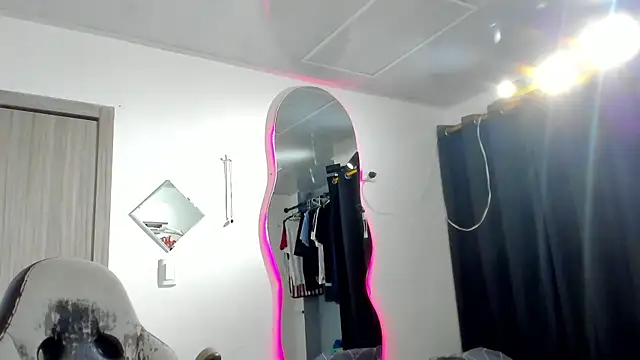 Kris Khalifa69 online show from 04-21-26, 01:42