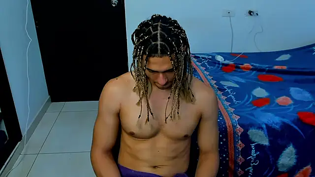 Snapshot of Kris_Khalifa69 chatting on 03-11-25, 02:07 Kris Khalifa69 online show from 03-11-25, 02:07