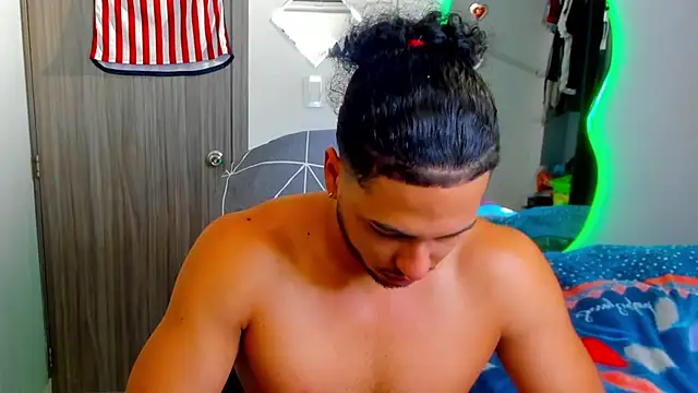 Kris Khalifa69 online show from 04-12-26, 04:21