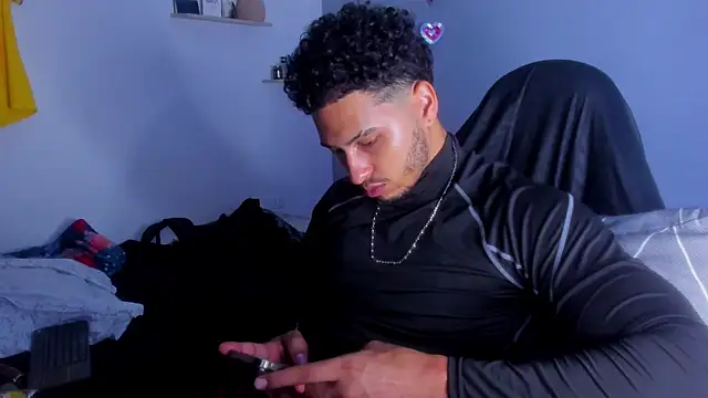 Snapshot of Kris_Khalifa69 chatting on 06-19-26, 03:56 Kris Khalifa69 online show from 06-19-26, 03:56