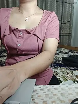 Snapshot of Chanchal--Navya chatting on 07-06-26, 07:49 Chanchal--Navya online show from 07-06-26, 07:49