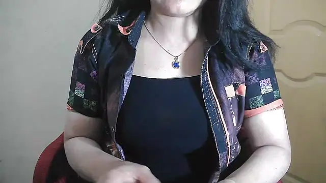 Snapshot of Chanchal--Navya chatting on 03-01-25, 05:16 Chanchal--Navya online show from 03-01-25, 05:16