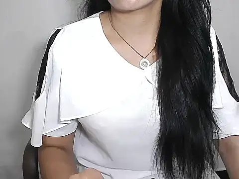 Snapshot of Chanchal--Navya chatting on 10-11-25, 05:47 Chanchal--Navya online show from 10-11-25, 05:47