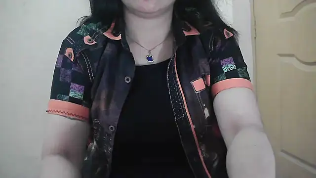 Snapshot of Chanchal--Navya chatting on 03-01-25, 09:04 Chanchal--Navya online show from 03-01-25, 09:04