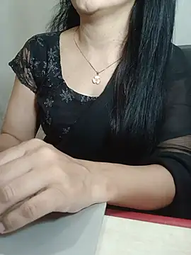 Snapshot of Chanchal--Navya chatting on 06-14-26, 06:31 Chanchal--Navya online show from 06-14-26, 06:31
