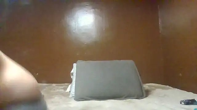 Snapshot of Heavenskyyee chatting on 10-02-25, 08:18 Heavenskyyee online show from 10-02-25, 08:18
