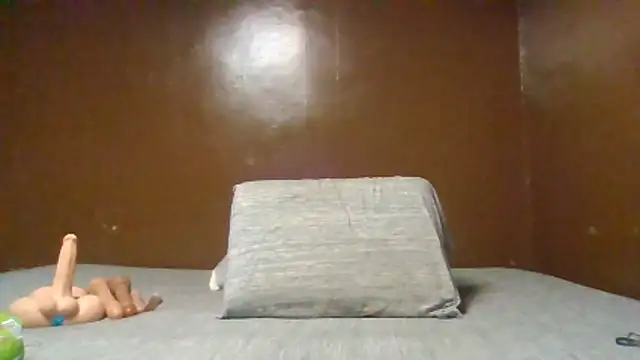 Heavenskyyee online show from 05-17-26, 02:06