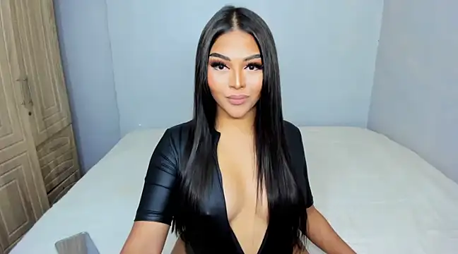 Snapshot of shantal_r0mance chatting on 12-31-24, 02:08 shantal r0mance online show from 12-31-24, 02:08