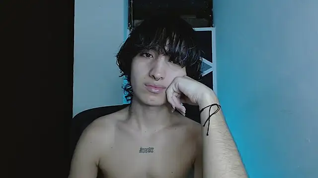 littlextreme online show from 05-05-26, 04:15