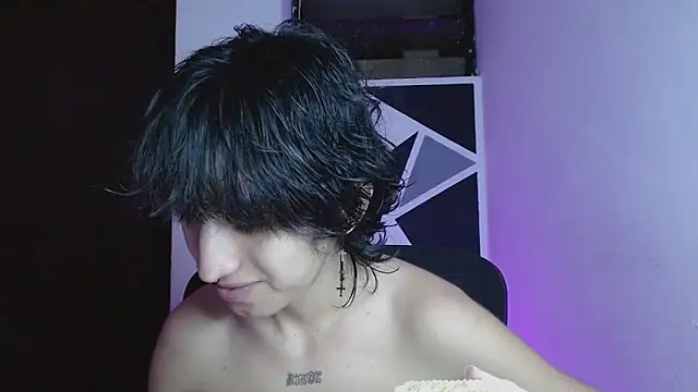 littlextreme online show from 04-10-26, 03:24