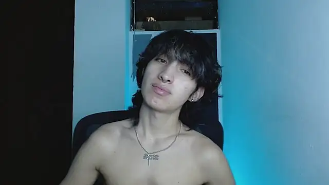 Snapshot of littlextreme chatting on 06-04-26, 01:54 littlextreme online show from 06-04-26, 01:54