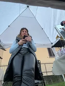 DaisyVibesss online show from 02-02-25, 03:39