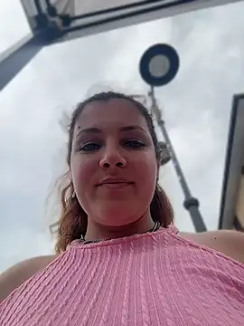 Snapshot of DaisyVibesss chatting on 07-18-26, 03:53 DaisyVibesss online show from 07-18-26, 03:53