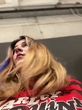 DaisyVibesss online show from 03-15-25, 10:46