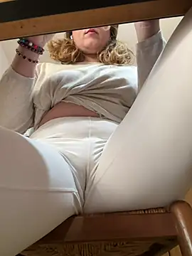 DaisyVibesss online show from 01-21-25, 12:29