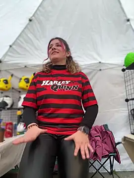 DaisyVibesss online show from 02-26-25, 08:50