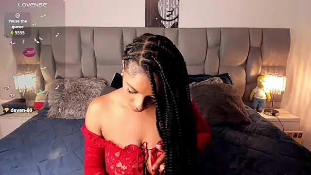 Nickytouse online show from 12-17-25, 11:32