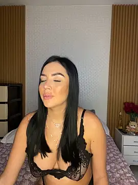 brianna 196 online show from 01-29-25, 08:04