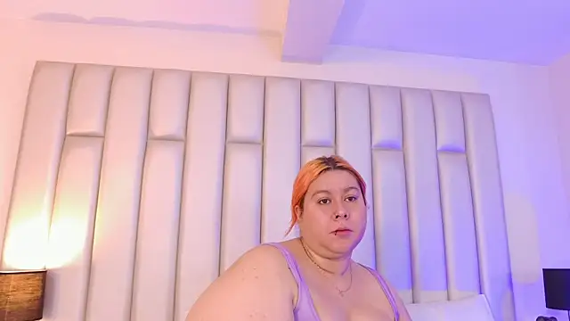 aandreaperez online show from 12-05-25, 11:42