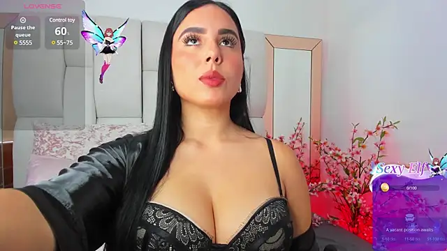 Snapshot of kylie_sexy2000 chatting on 02-18-25, 04:36 kylie sexy2000 online show from 02-18-25, 04:36