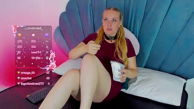 Snapshot of EmilySumer chatting on 07-05-26, 05:20 EmilySumer online show from 07-05-26, 05:20