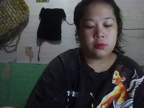 hotsexylyn online show from 12-18-25, 03:44