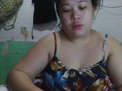 hotsexylyn online show from 11-05-25, 04:59