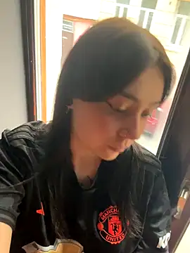 Snapshot of hanahaki chatting on 10-10-25, 10:49 hanahaki online show from 10-10-25, 10:49