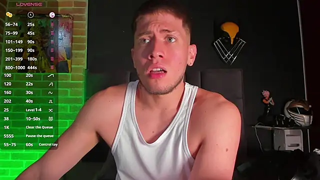 Snapshot of SebastianMaximoff chatting on 02-02-25, 04:43 SebastianMaximoff online show from 02-02-25, 04:43