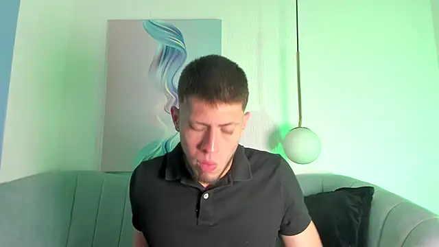 Snapshot of SebastianMaximoff chatting on 09-30-25, 08:04 SebastianMaximoff online show from 09-30-25, 08:04