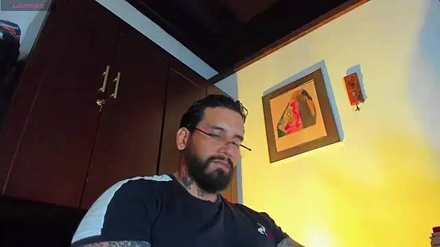 CamiloGray  online show from 04-09-26, 03:29