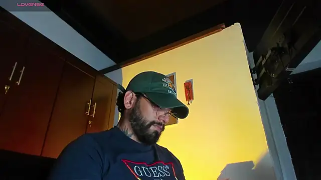 CamiloGray  online show from 02-20-26, 03:25