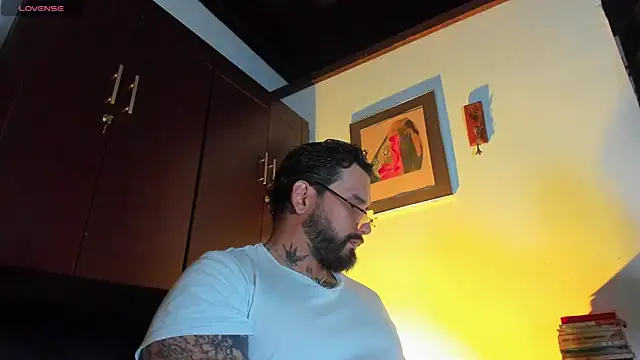 CamiloGray  online show from 04-22-26, 03:30