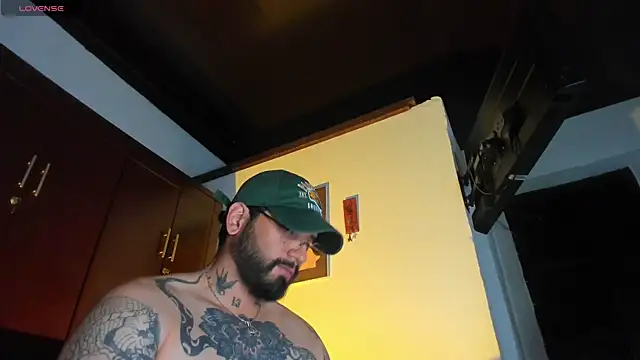 CamiloGray  online show from 01-11-26, 01:51