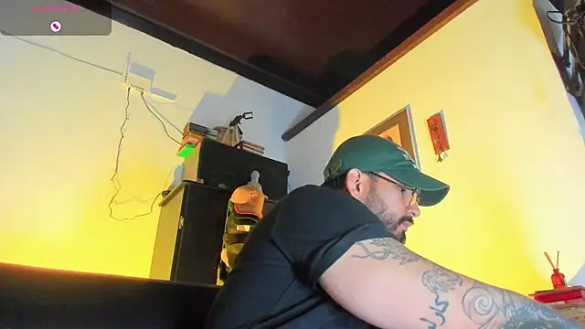 CamiloGray  online show from 11-09-25, 01:26