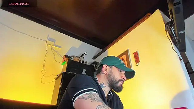 CamiloGray  online show from 09-12-25, 01:22