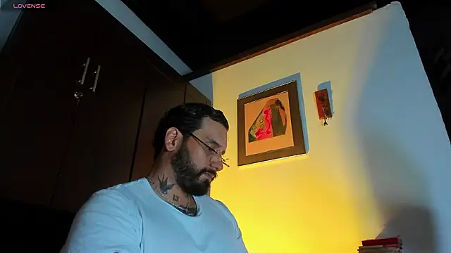 CamiloGray  online show from 03-11-26, 03:28