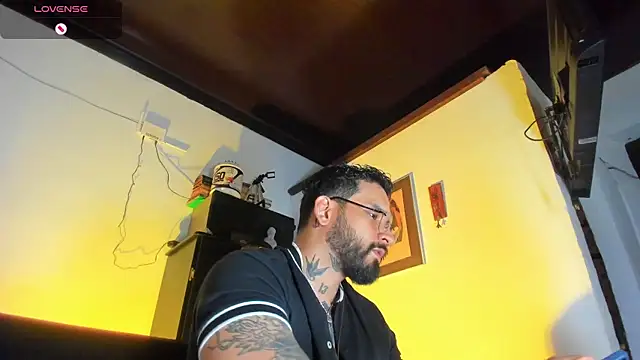 CamiloGray  online show from 09-29-25, 02:55