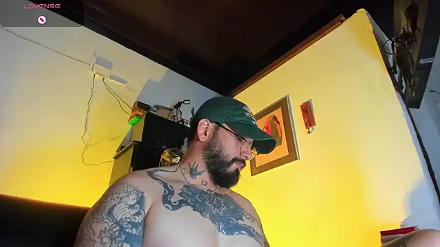 CamiloGray  online show from 10-23-25, 02:05