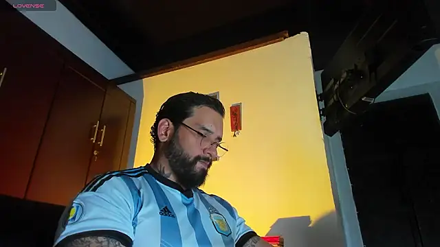 CamiloGray  online show from 02-19-26, 02:47