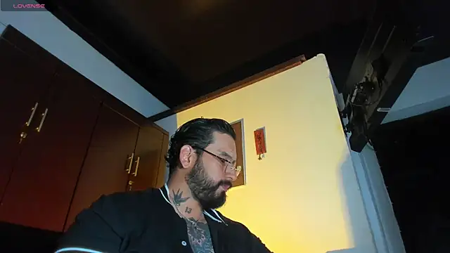 CamiloGray  online show from 01-10-26, 12:44