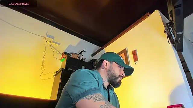 CamiloGray  online show from 09-11-25, 01:44