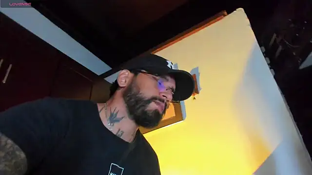 CamiloGray  online show from 04-27-26, 03:43