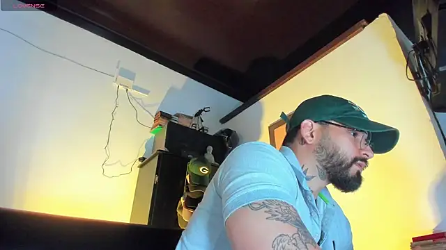 CamiloGray  online show from 10-03-25, 02:07