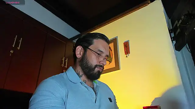 CamiloGray  online show from 02-05-26, 04:03