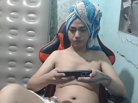 Snapshot of itsmacky4u chatting on 09-19-25, 11:25 itsmacky4u online show from 09-19-25, 11:25