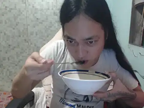 Snapshot of itsmacky4u chatting on 03-08-25, 10:11 itsmacky4u online show from 03-08-25, 10:11